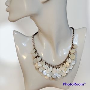 Vtg Mother of Pearl Chainmaille Cluster Bib Necklace